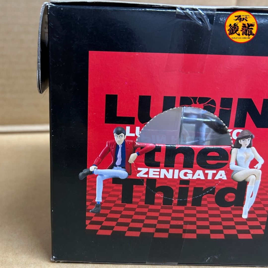 Used item - Banpresto "Lupin the Third" chair-shaped case and figure